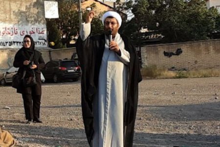 مقام معظم رهبری در قلب تهران فرماندهی جنگ را بر عهده گرفتند 